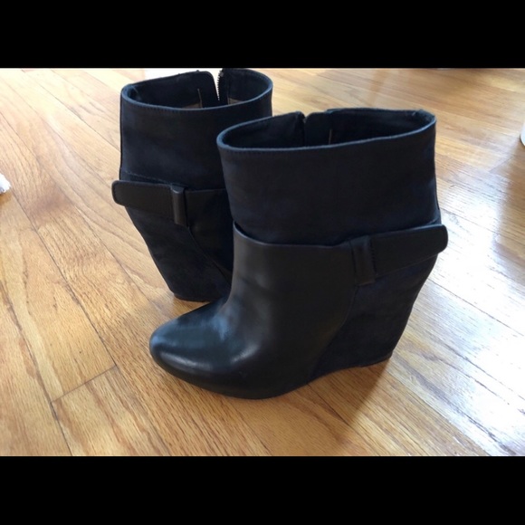 Vince Garren Wedge Boot - Size 7 - Picture 5 of 6